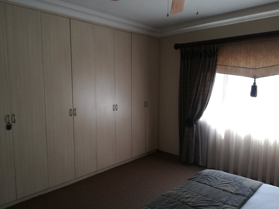 To Let 3 Bedroom Property for Rent in Riebeeckstad Free State